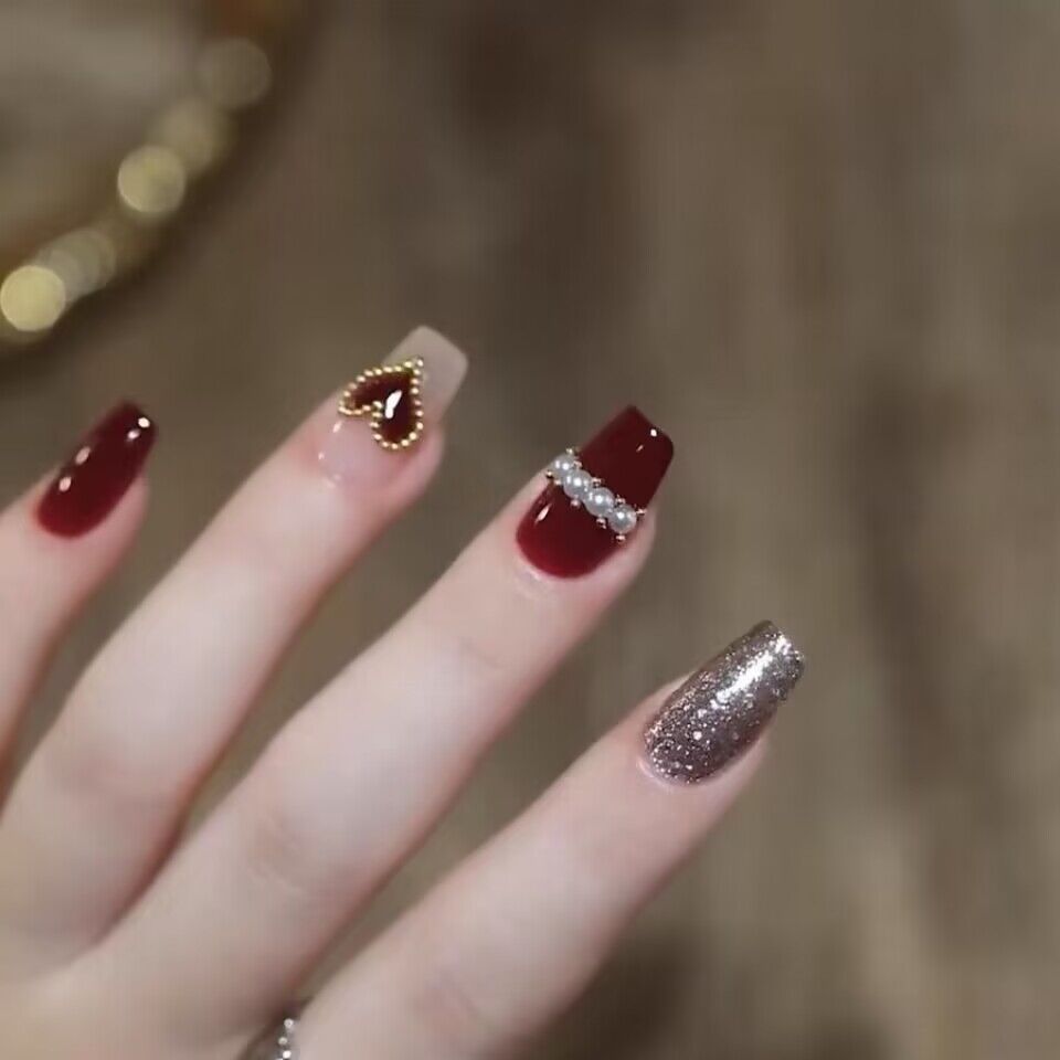 Handmade Short Press on Nails Squoval Wine Red Glossy Heart Pearl Design Fake Nails ABS Trendy Vintage Art False Nails for Women 10pcs (Wine Red) #2412MJ85